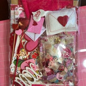 Bundle of 3 create kits and trinkets